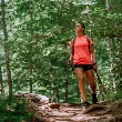 Rucking caminar con peso en mochila